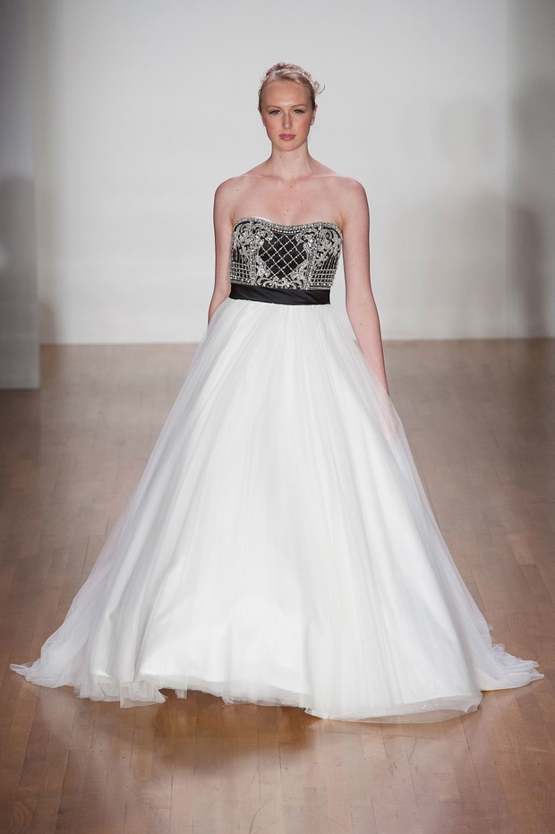 Suknie ślubne 2014: Alfred Angelo jesień 2014
