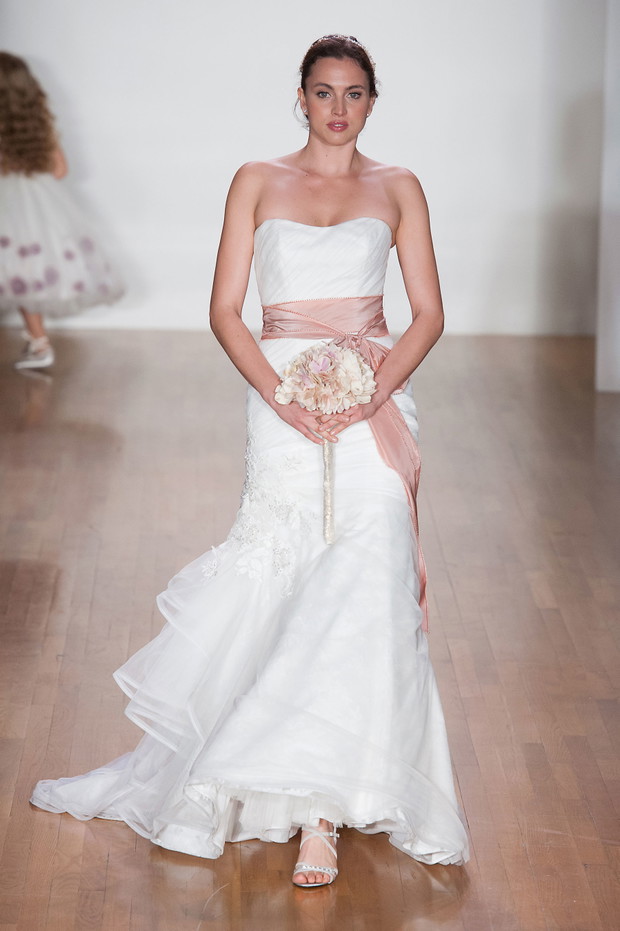 Suknie ślubne 2014: Alfred Angelo jesień 2014