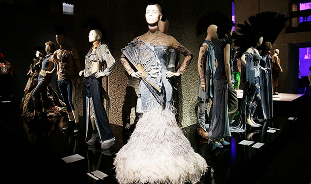 The Fashion World of Jean Paul Gaultier w Barbican Art Gallery