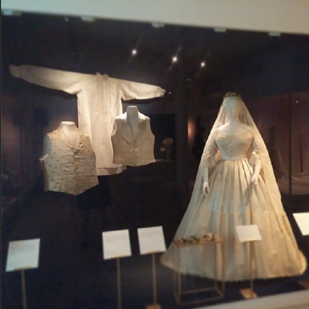 Wystawa sukien ślubnych w V&A Museum