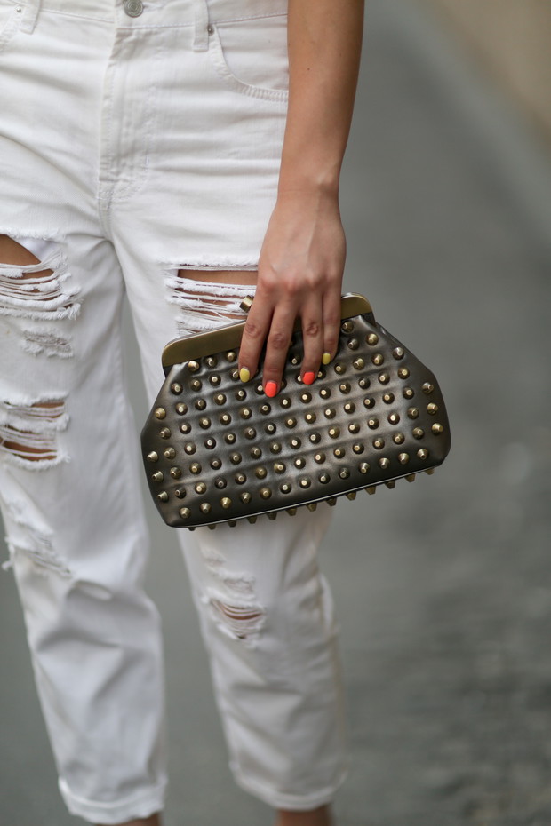 Street fashion: buty i akcesoria gości na pokazach FW SS15