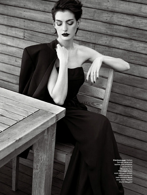 Anne Hathaway w listopadowym ELLE UK