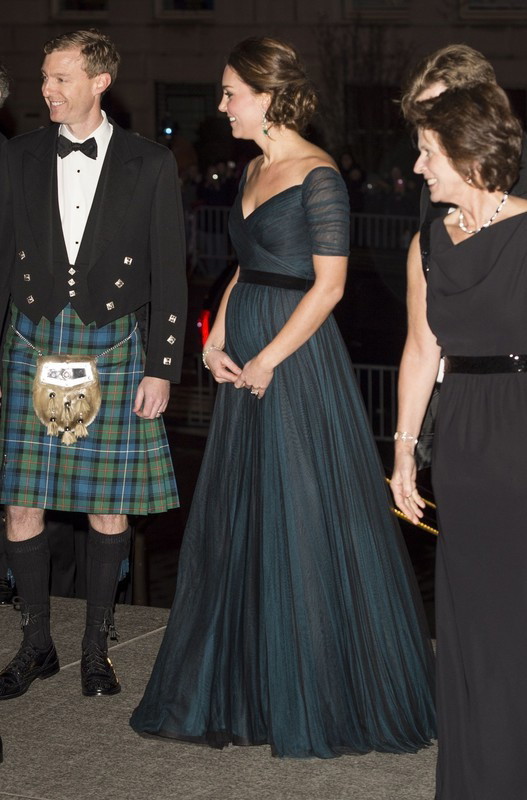 Kate Middleton w ciąży - zobacz stylizacje księżnej Cambridge