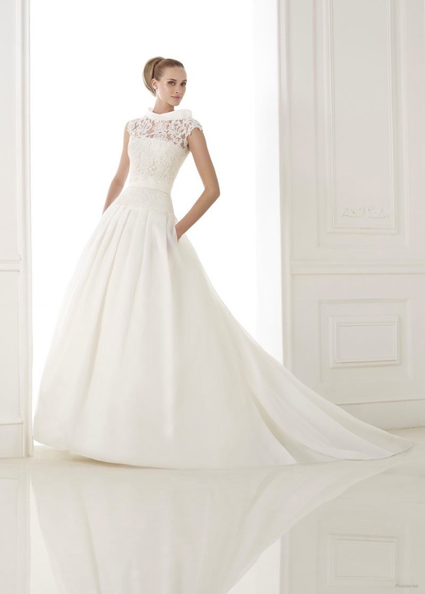 Suknie ślubne Atelier Pronovias 2015
