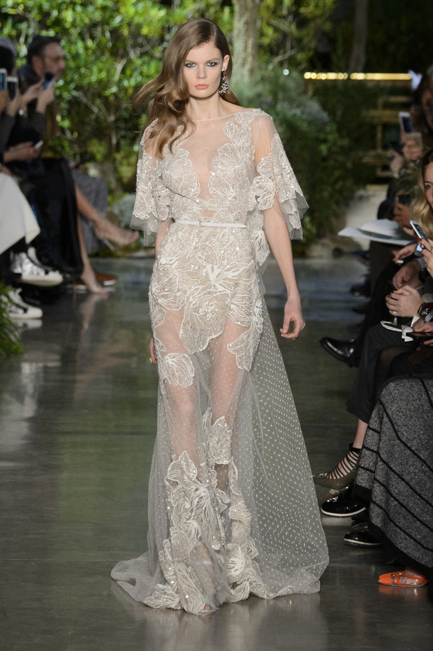 Co gwiazdy założą na Grammy 2015 - nasze przewidywania. Suknia Elie Saab haute couture wiosna-lato 2015 Widzimy w tym: Jennifer Lopez, Iggy Azaleę, Beyonce fot. Imaxtree