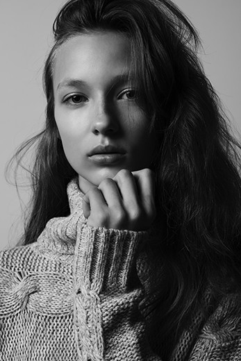 New Face: Ala Sekuła (Gaga Models / IMG) w sesji Miu Miu!