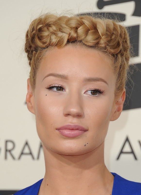 Grammy Awards 2015: fryzury i makijaż gwiazd