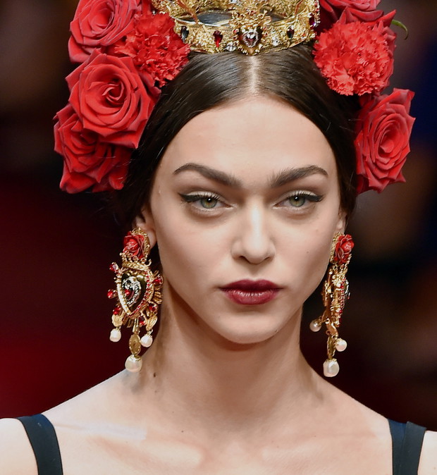 Biżuteria: trendy wiosna-lato 2015