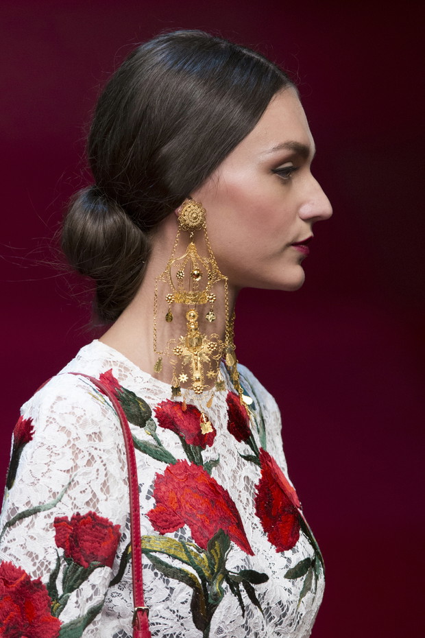 Biżuteria: trendy wiosna-lato 2015