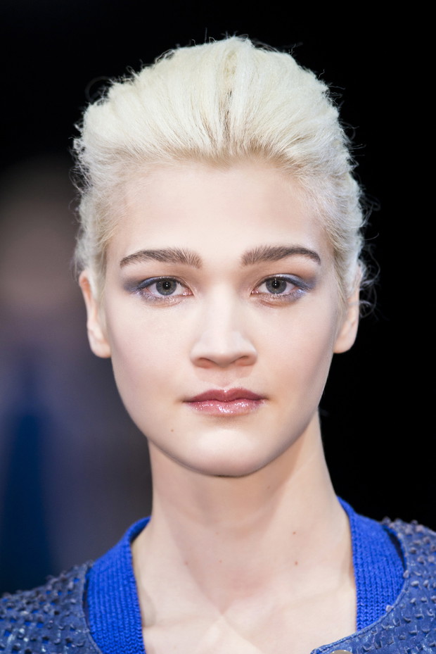 Prosto z wybiegu: blond. Jak go nosić?