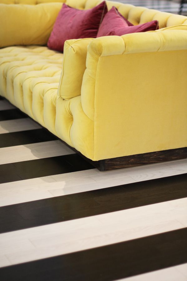 Żółta sofa - energia tkwi w kolorze