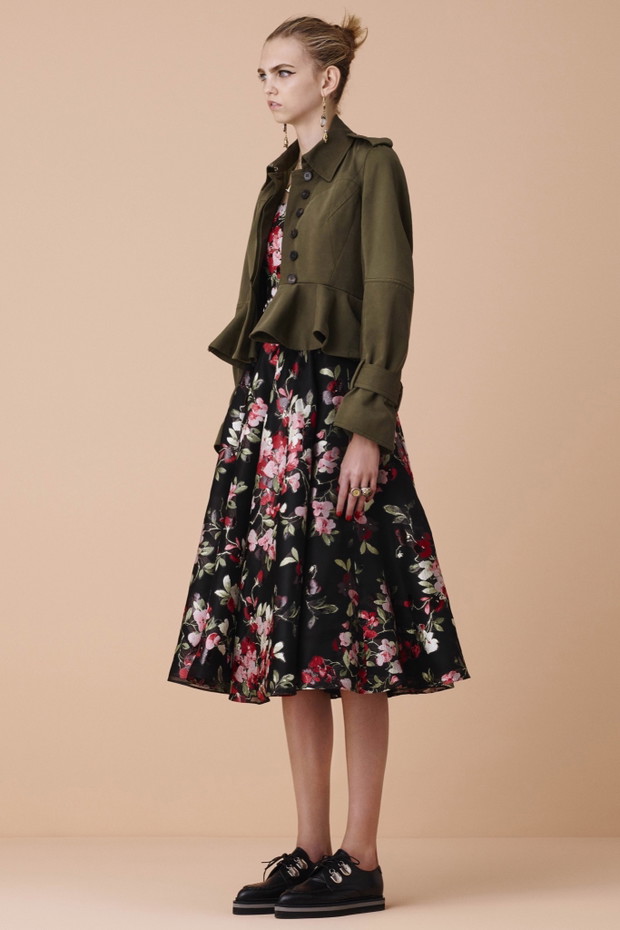 Alexander McQueen Resort 2016