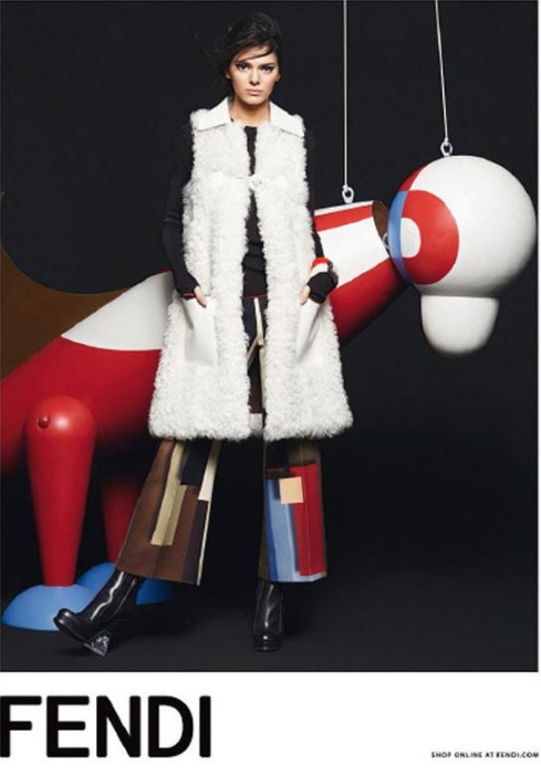 Kendall Jenner w kampanii Fendi jesień-zima 2015/2016 (WIĘCEJ ZDJĘĆ)