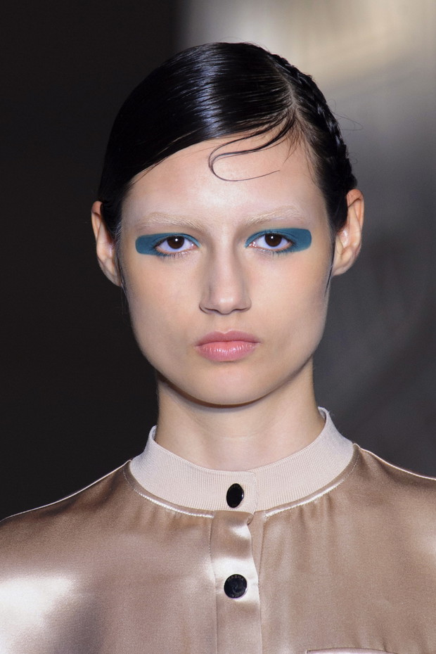 Kolorowe cienie do powiek - trendy lato 2015