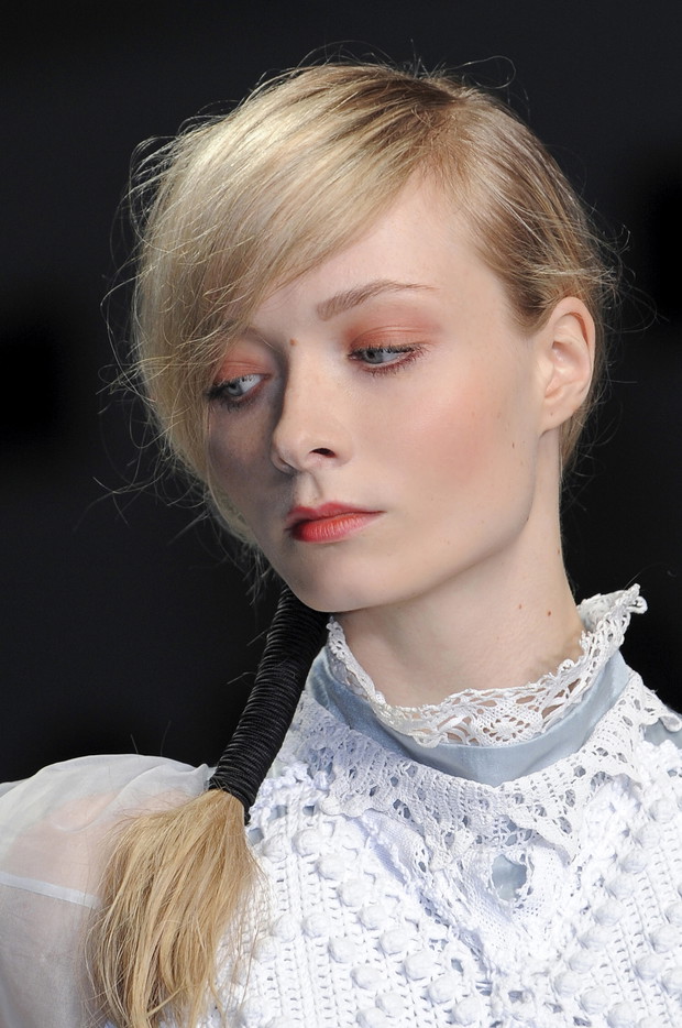 Kolorowe cienie do powiek - trendy lato 2015