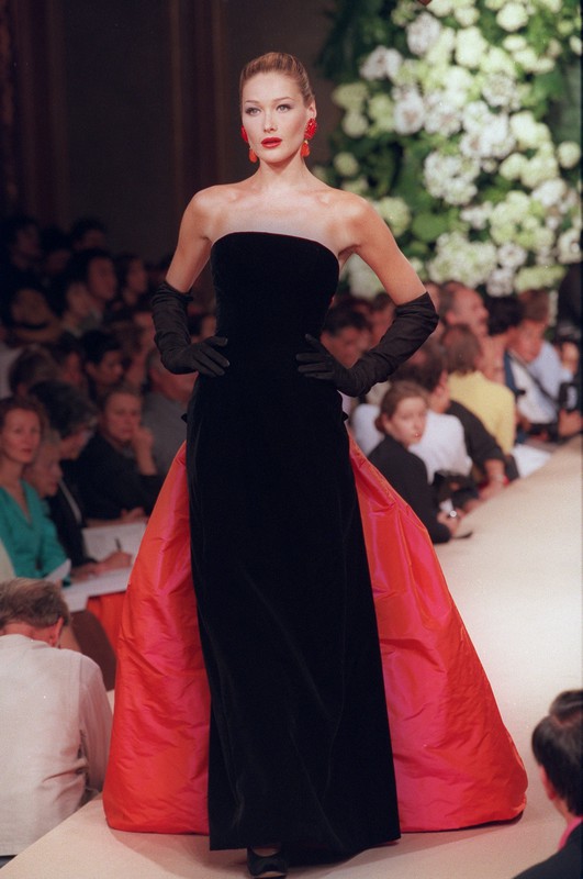 Yves Saint Laurent wraca do pokazów haute couture!