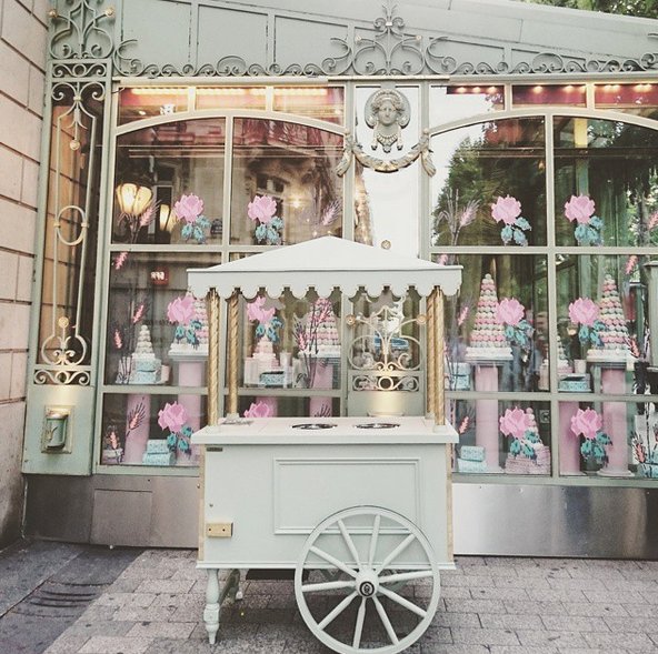 Ladurée Paris - narodowa duma Francji