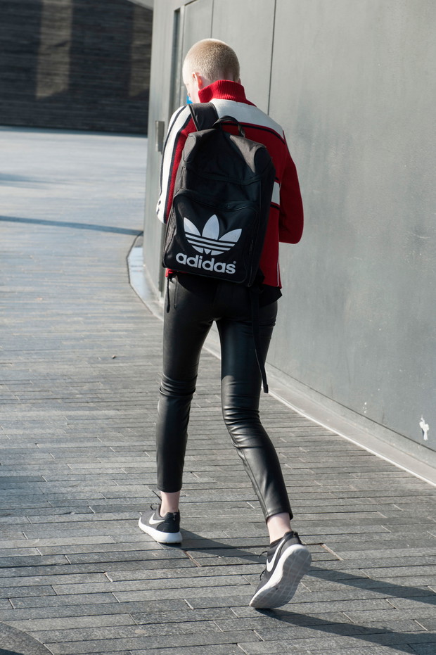 Street fashion: modelki off duty w Londynie