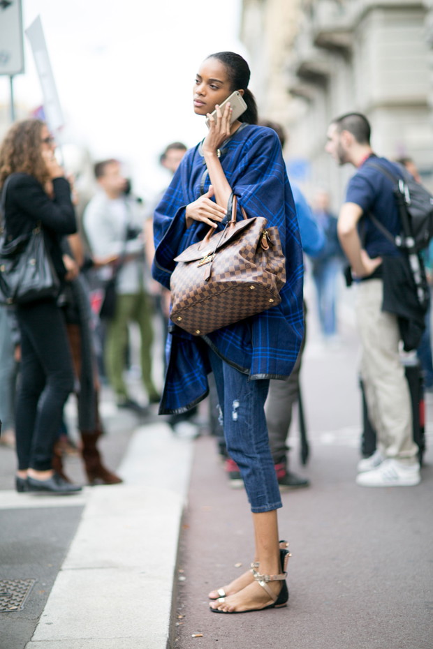 Street fashion: modelki off duty w Mediolanie