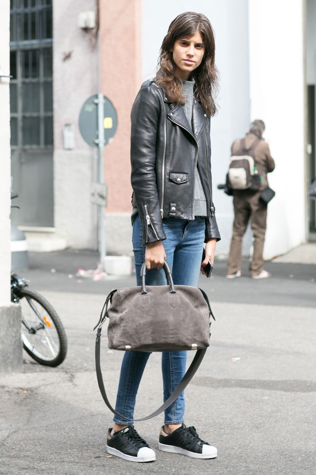 Street fashion: modelki off duty w Mediolanie