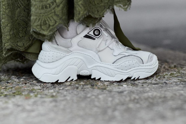 Modne sneakersy - wiosna 2018