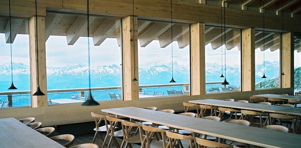 Restauracja na szczycie Alp
