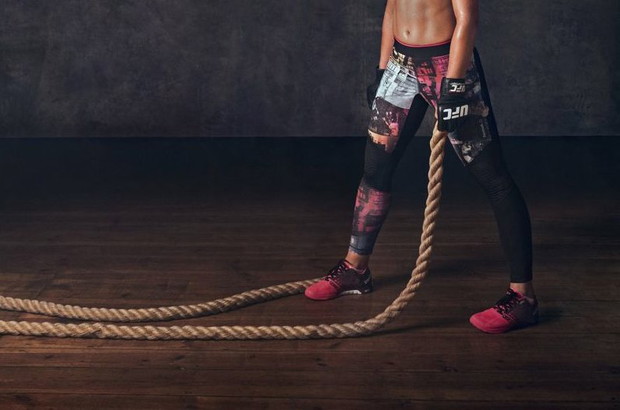 Kampania Reebok: Burn Your Black Leggings
