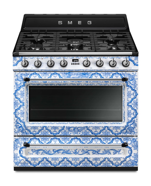 Dolce&Gabbana x Smeg - nowa kolekcja kuchenek, okapów i lodówek