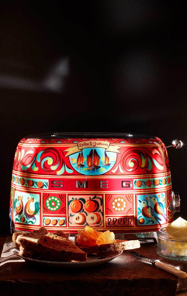 Dolce & Gabbana x Smeg