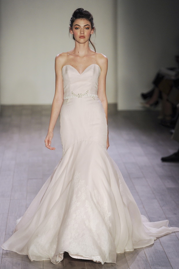 Suknie ślubne Alvina Valenta jesień-zima 2015/2016