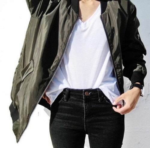 Kurtka bomber w social mediach trendy 2016