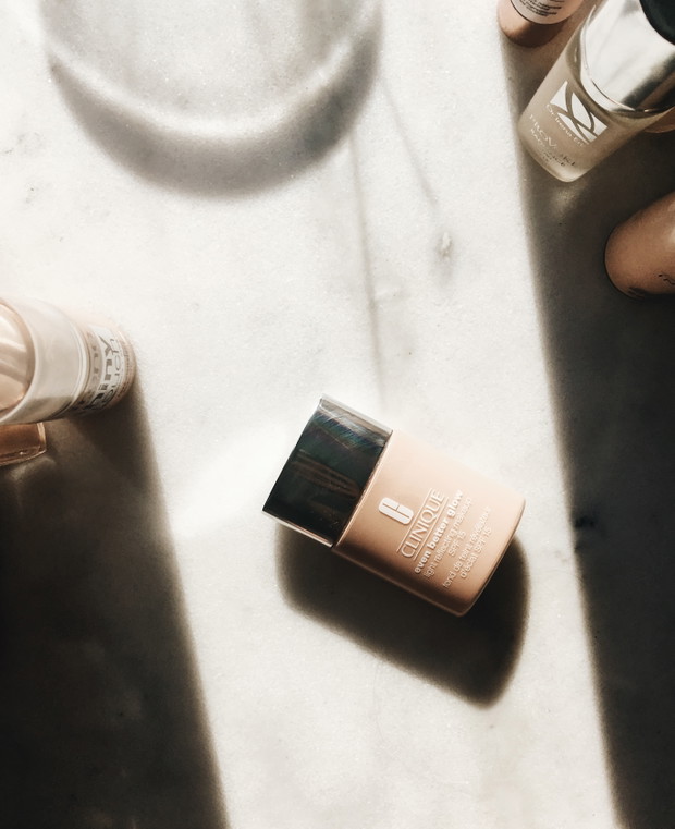 Clinique, Even Better Glow Light Reflecting Makeup, 149 zł