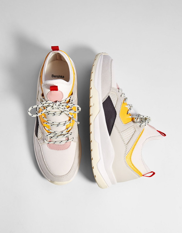 Sneakersy na jesień Bershka