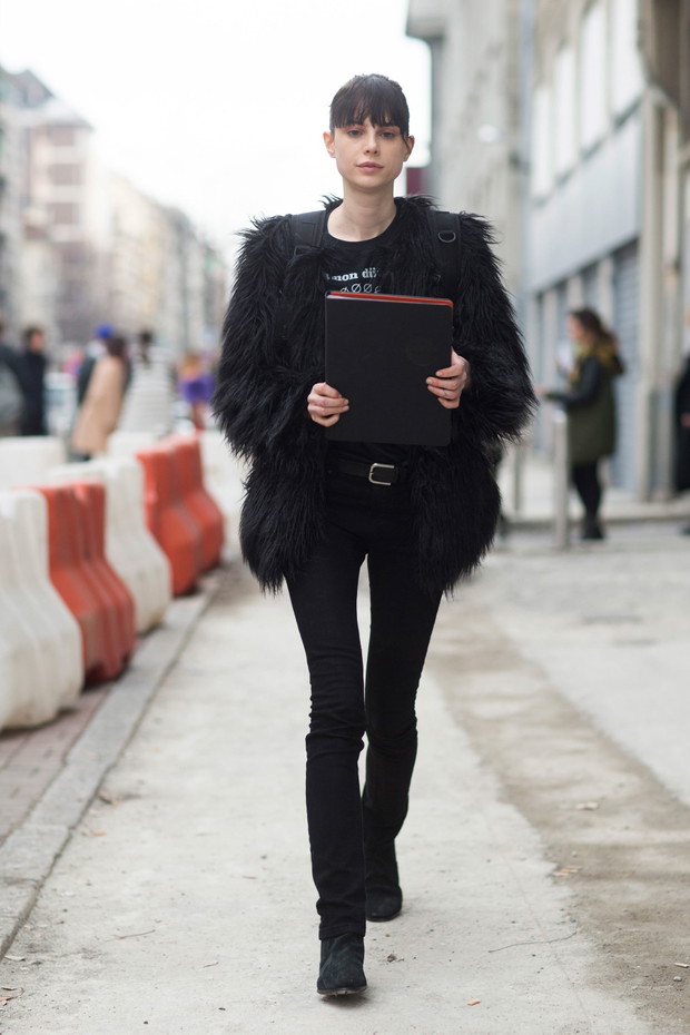 Street fashion: modelki off duty na Milan Fashion Week j-z 2016/2017