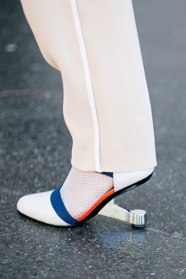 Street fashion: buty i akcesoria gości na FW jesień-zima 2016/2017