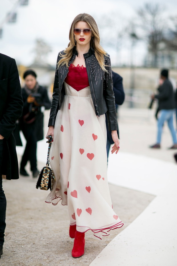 Street fashion: modelki off duty na Paris Fashion Week j-z 2016/2017