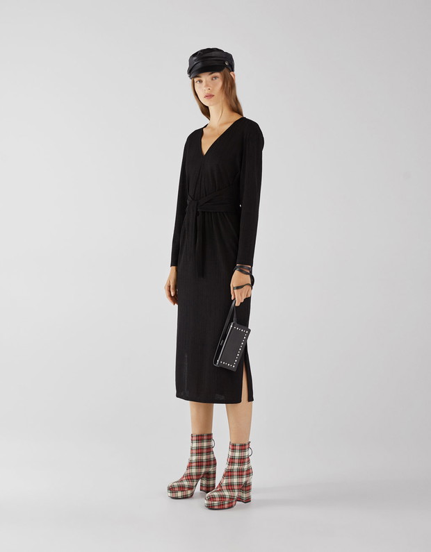 Midi sukienka z wiązaniem, Bershka