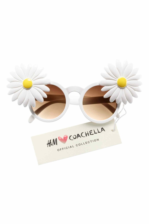 Modne okulary przeciwsłoneczne z sieciówek: lato 2016, H&M, 29,90 zł, fot. mat. prasowe