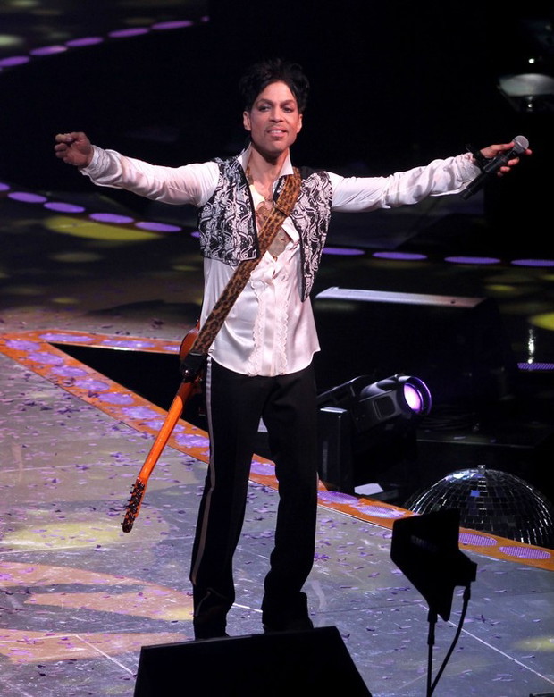Prince- przypominamy styl legendarnego wokalisty