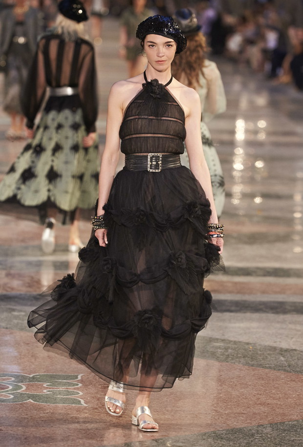 Chanel Cruise 2016/2017