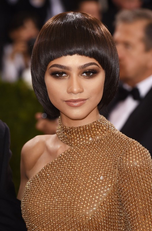 Met Gala 2016: makijaż i fryzury gwiazd