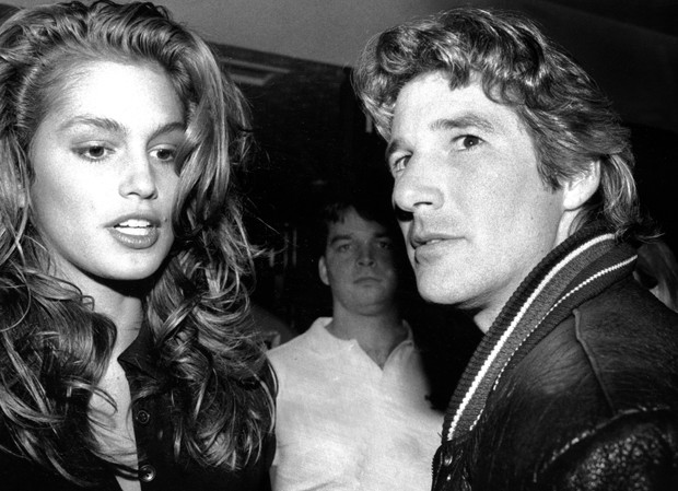 Fryzury z lat 80.: Cindy Crawford