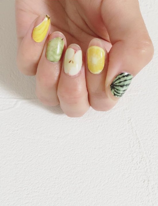 Fruit Manicure - owocowe paznokcie na lato, fot. @asuchilbe