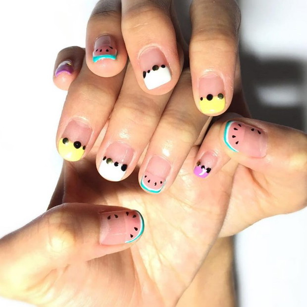 Fruit Manicure - owocowe paznokcie na lato, fot. @mademoisellenailz