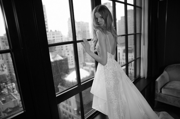 Magdalena Frąckowiak w sukniach ślubnych Berta Bridal