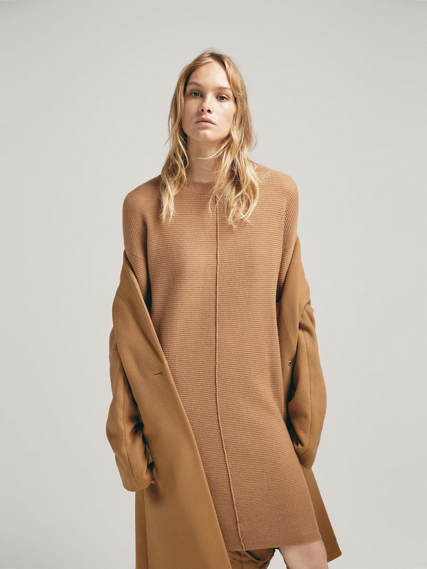 Sukienka nude Massimo Dutti