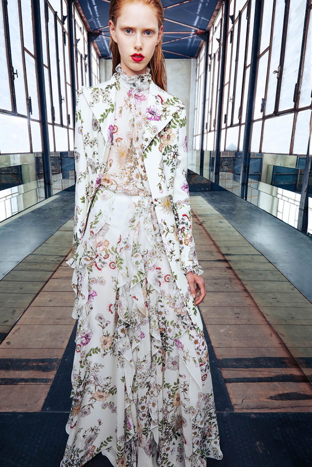 Giambattista Valli Resort 2017