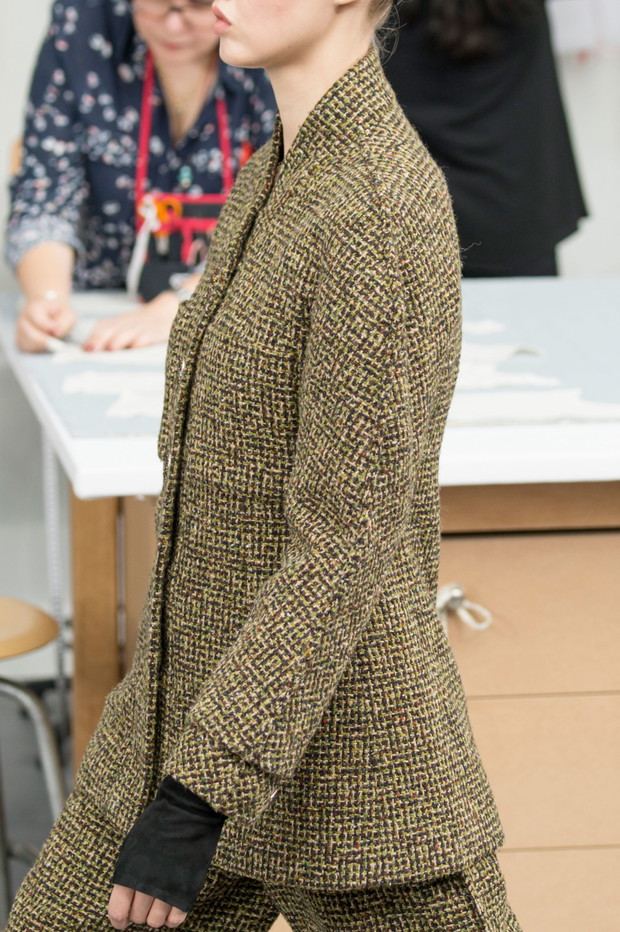 Chanel haute couture jesień-zima 2016/2017 - detale, fot. Imaxtree