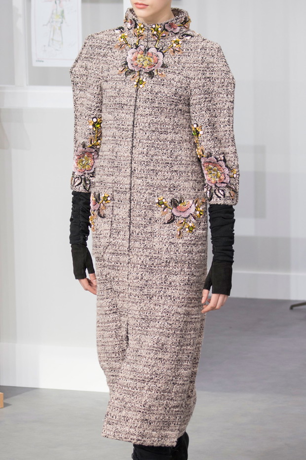 Chanel haute couture jesień-zima 2016/2017 - detale, fot. Imaxtree