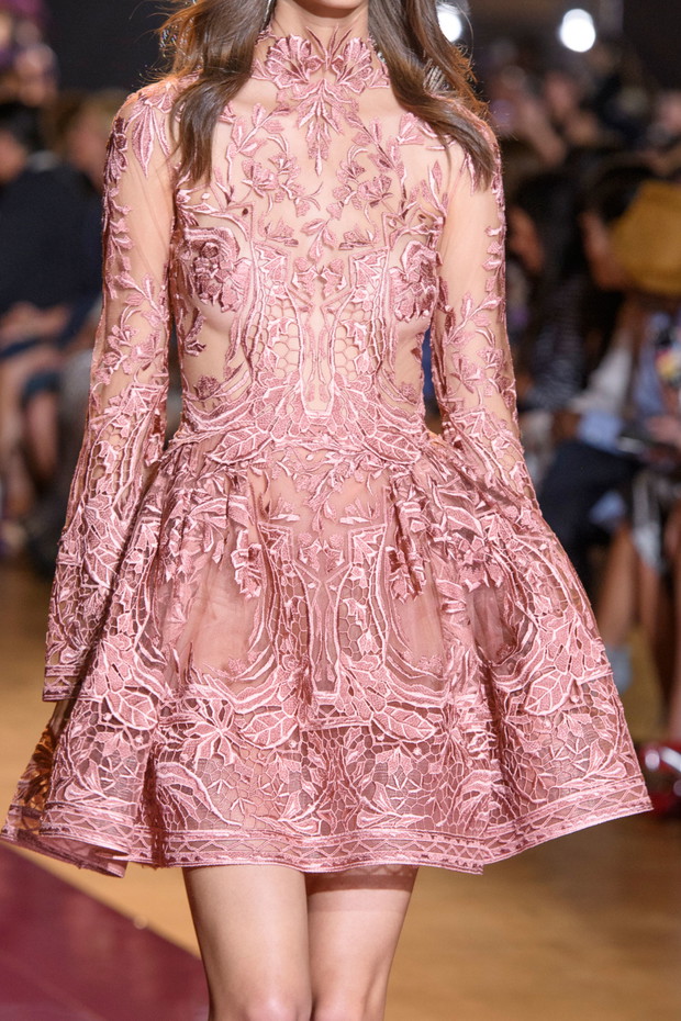 Zuhair Murad haute couture jesień-zima 2016/2017 - detale, fot. Imaxtree